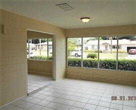 4201 Benson Ave N in St. Petersburg, FL - Building Photo - Building Photo