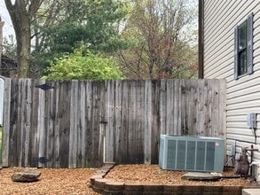 500 Wren Dr in Mount Vernon, IL - Building Photo - Building Photo