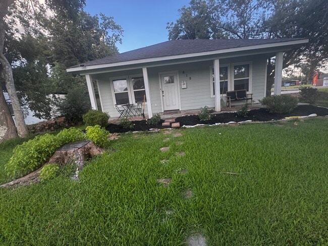 property at 619 Bluebonnet Dr