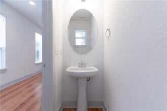 1410 Casa Dr in Austin, TX - Building Photo - Building Photo