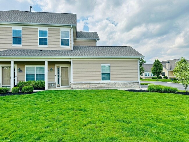 property at 3225 Rossmore Cir