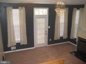 19545 Caravan Dr in Germantown, MD - Building Photo