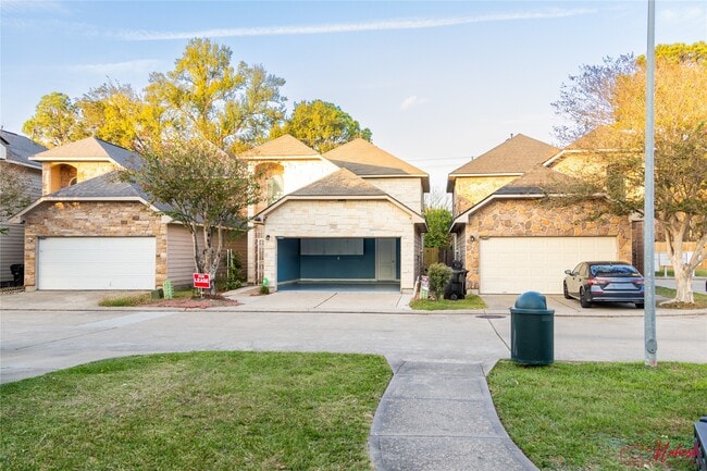 property at 10904 Panther Ct