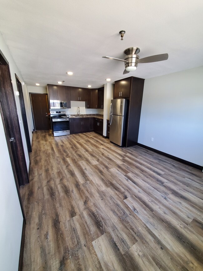 408 Lake St NE, Unit 15 photo'