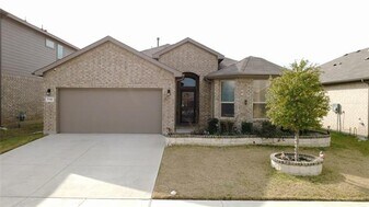 716 Shepperton Wy in Northlake, TX - Building Photo