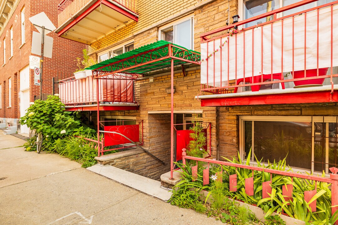 4015 Coloniale Av in Montréal, QC - Building Photo