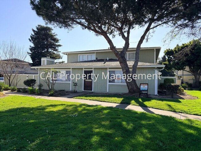 1831 Cherokee Dr in Salinas, CA - Building Photo - Building Photo