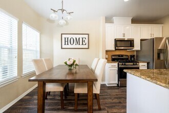 10944 Chazenwood Dr in Houston, TX - Building Photo - Building Photo