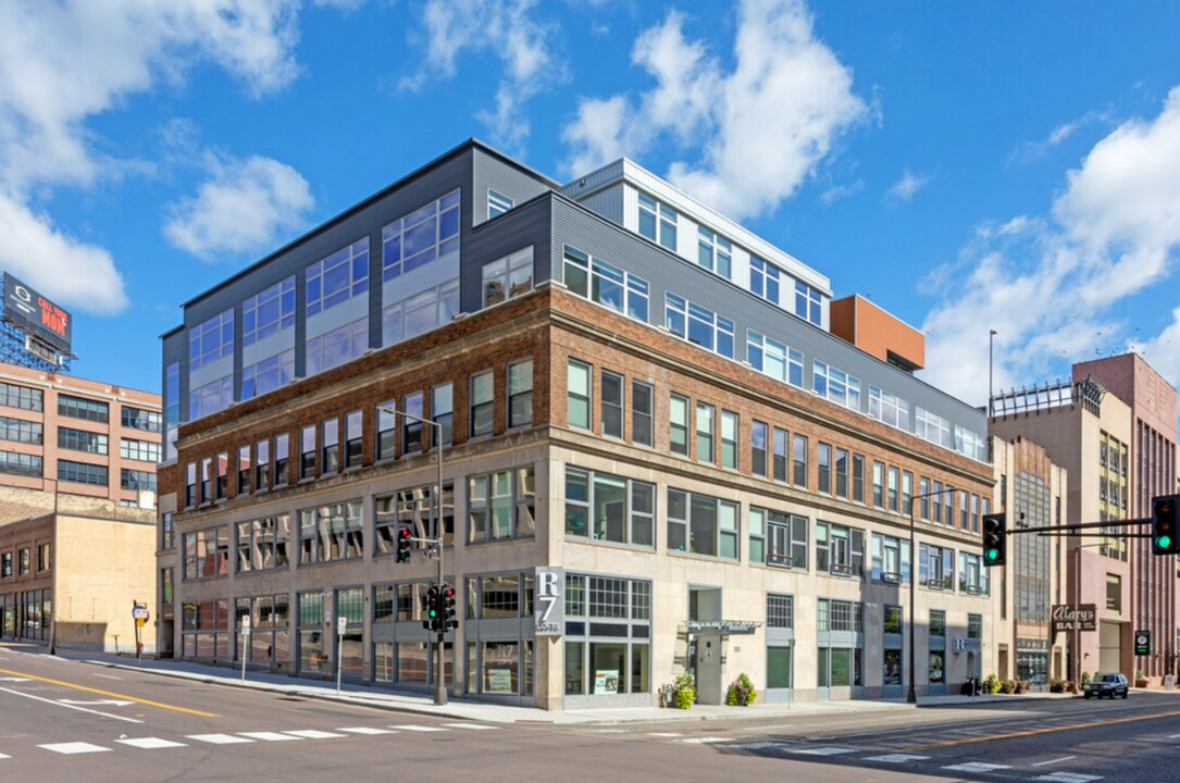 R7 Lofts in St. Paul, MN - Building Photo