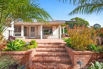 573 Amphitheatre Dr in Del Mar, CA - Building Photo - Building Photo