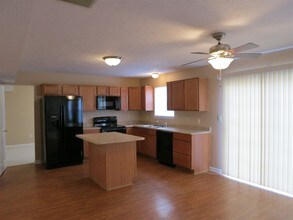 11524 Brook Bay Ln in Indianapolis, IN - Building Photo - Building Photo