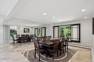 4 Hemlock Hollow Rd in Armonk, NY - Building Photo - Building Photo