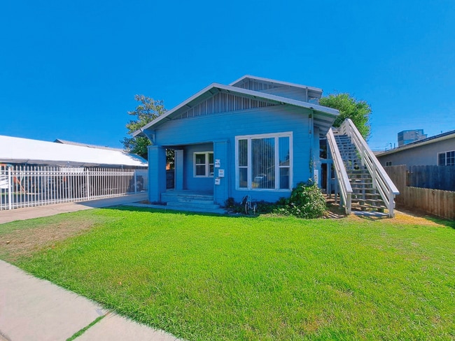 property at 1220 E Terrace Ave
