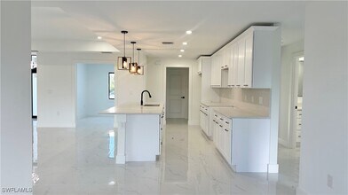 4105 East 15th Street in Lehigh Acres, FL - Building Photo - Building Photo