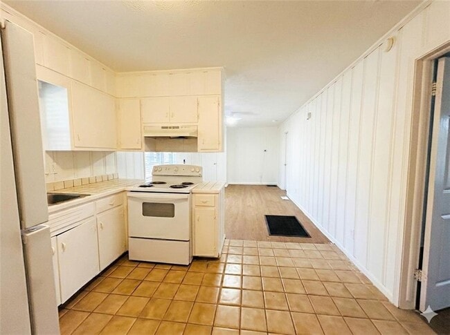 7062 Felton Ln in Mableton, GA - Building Photo - Building Photo