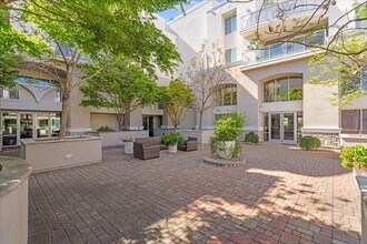 912 Campisi Way in Campbell, CA - Building Photo - Building Photo
