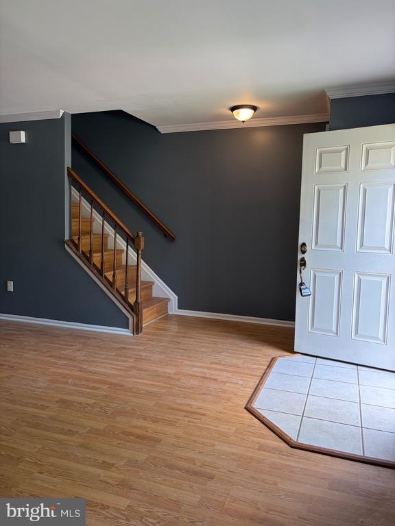 property at 6662 Ducketts Ln