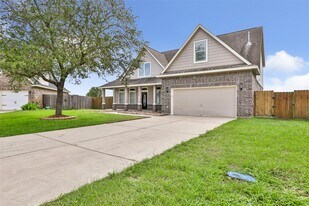 14006 Tobago Ct in Mont Belvieu, TX - Building Photo