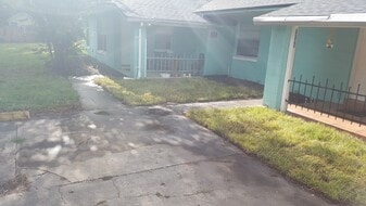 1207 Groveland Ave, Unit Near Downtown Orlando in Orlando, FL - Building Photo