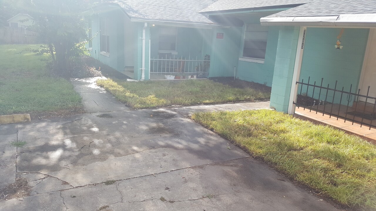 1207 Groveland Ave, Unit Near Downtown Orlando in Orlando, FL - Building Photo