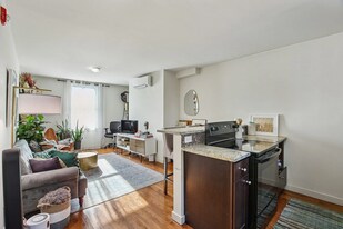 324 4th St, Unit 3 in Jersey City, NJ - Building Photo