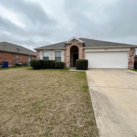 1516 Shady Shores Dr in Glenn Heights, TX - Building Photo