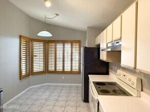 6757 W Gardenia Ave in Glendale, AZ - Building Photo - Building Photo