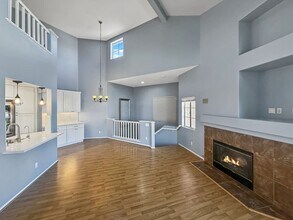 11922 Tivoli Park Row in San Diego, CA - Building Photo - Building Photo