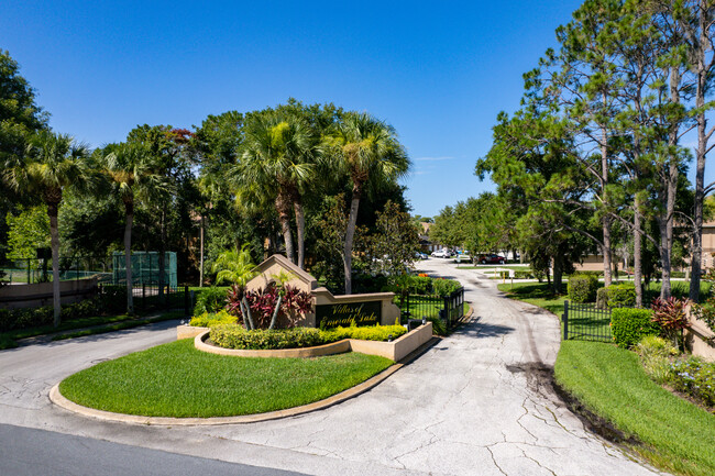 2624 Emerald Lake Ct in Kissimmee, FL - Building Photo - Building Photo