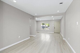 4114 Hoffman St in Houston, TX - Building Photo - Building Photo