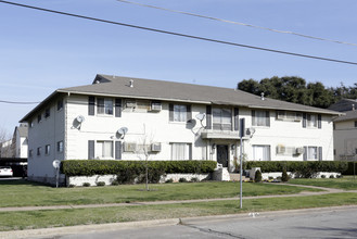 5807 McCommas Blvd in Dallas, TX - Building Photo - Building Photo