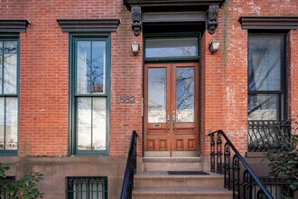 582 Pacific St in Brooklyn, NY - Building Photo - Building Photo