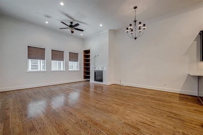 property at 2411 Lawrence St