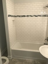 2408 Dabbs Ave in Old Hickory, TN - Foto de edificio - Building Photo