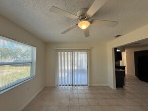 8649 Paxton Dr in Port Richey, FL - Building Photo - Building Photo