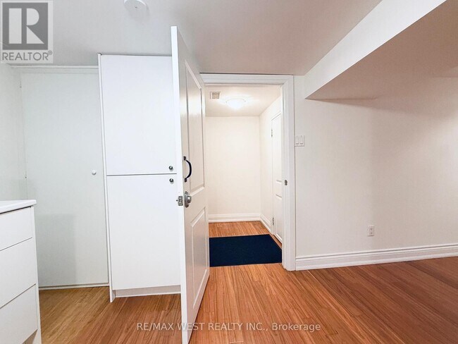 43 Dunblaine Ave in Toronto, ON - Building Photo - Building Photo