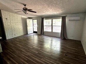 1395 Blackjack Rd in Valley View, TX - Building Photo - Building Photo
