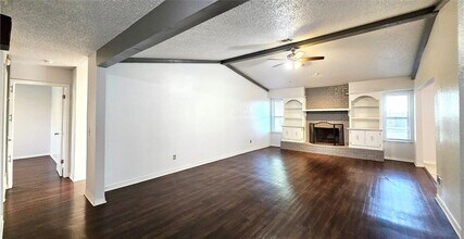 1116 NE 4th St in Moore, OK - Building Photo - Building Photo