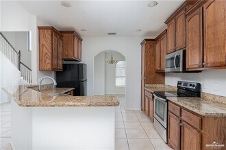 1426 Bianca St in Edinburg, TX - Building Photo - Building Photo