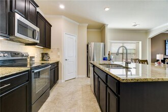 10504 Crescendo Ln in Austin, TX - Building Photo - Building Photo