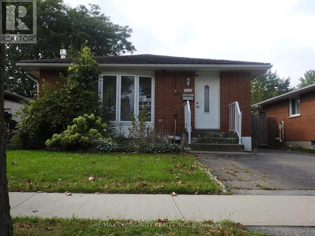 7020 Jill Dr in Niagara Falls, ON - Building Photo - Building Photo