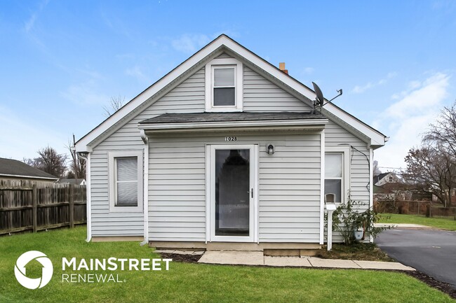 property at 1028 Midland Ave