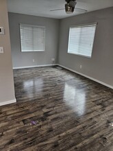 1765 C St NE in Salem, OR - Foto de edificio - Building Photo