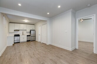 1038 Bonnie Brae N St, Unit 1038 in Los Angeles, CA - Foto de edificio - Building Photo