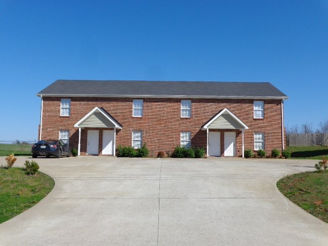 541 Patriot Park Ct in Clarksville, TN - Building Photo