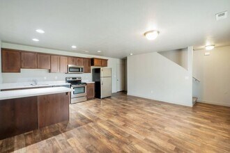 732 E 150 North St in Vineyard, UT - Building Photo - Building Photo