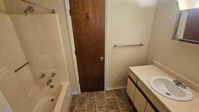 1718 N Lincoln St in Bloomington, IN - Building Photo - Building Photo