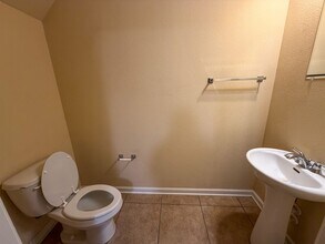 150 Iron Horse Dr E in Crestview, FL - Building Photo - Building Photo