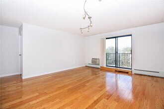 123 Mamaroneck Ave in Mamaroneck, NY - Building Photo - Building Photo