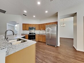 1921 Darlin Cir in Orlando, FL - Building Photo - Building Photo